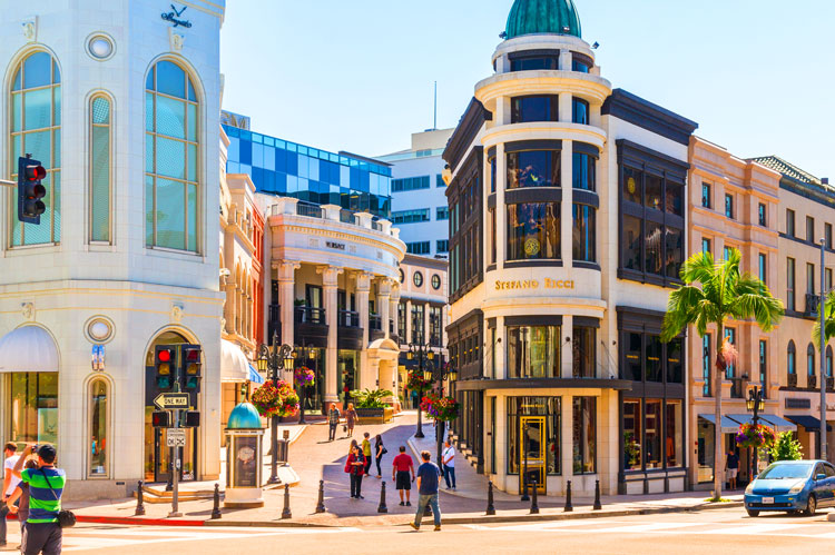 Beverly Hills shopping district included in a premium Hollywood Tour experience