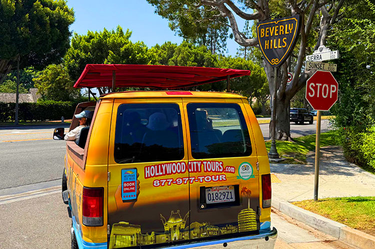 Hollywood Bus Tours traveling through Beverly Hills during a luxury Hollywood Tour